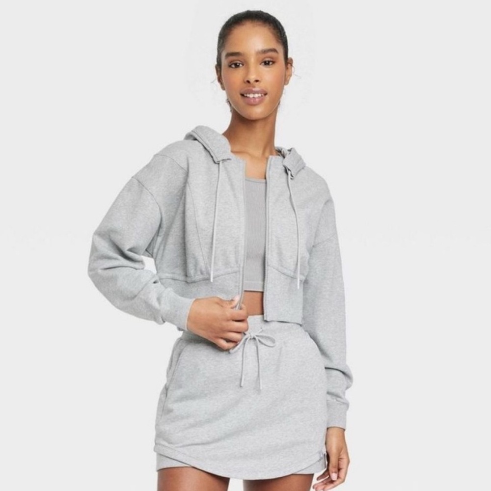 JoyLab grey cropped sweatshirt